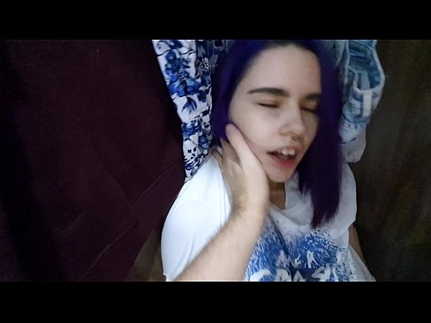 ❤️ Fann systur mína í skápnum og hjálpaði henni að koma Kynlíf hjá okkur is.pornmega-com.ru ﹏